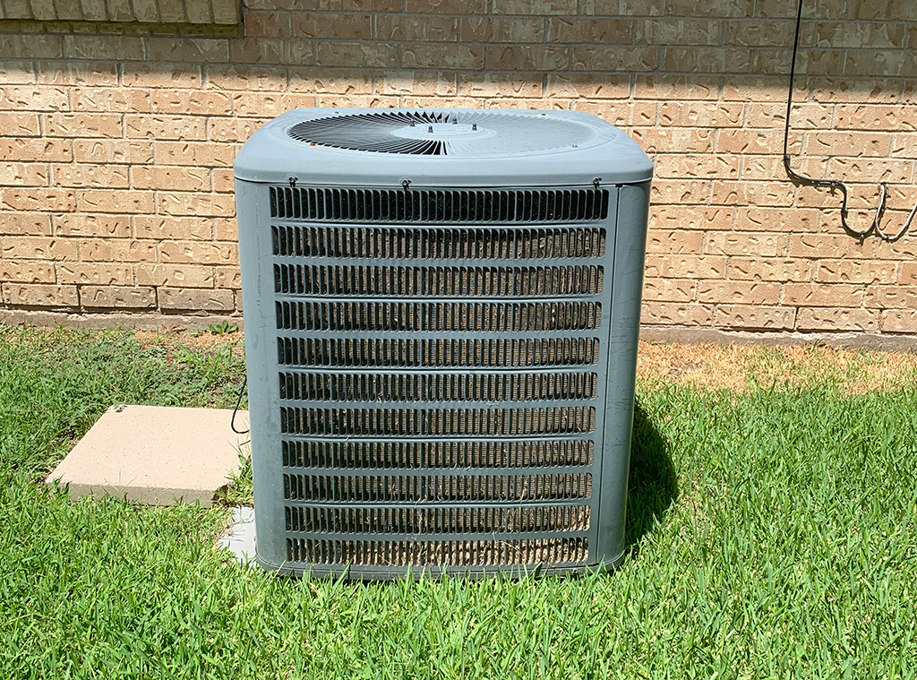 Getting Ready For AC Repair Early | Harvey, LA Home